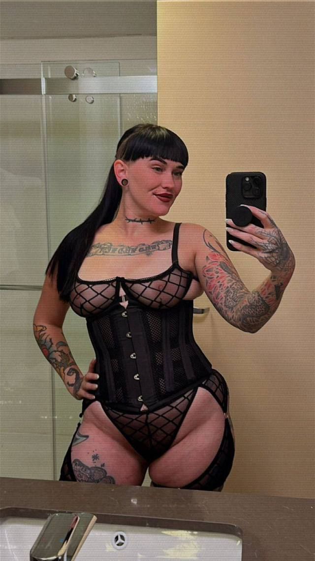 NO PAYMENT REQUIRED!!!🍆 Need a man that KNOWs HOW TO USE HIS DIcK🍆🍑💦!!! NO PAYMENT REQUIRED. IM NOT HUNGRY LOL!! - Image 3